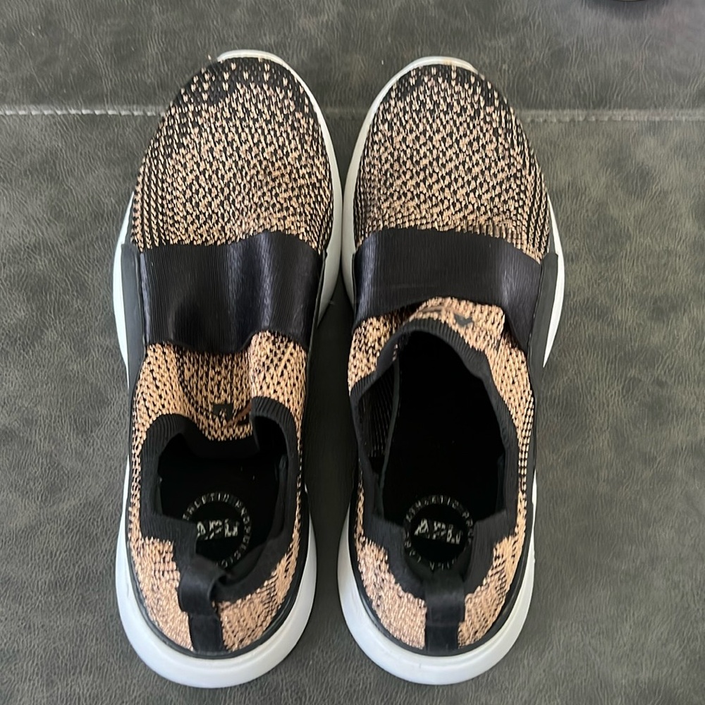 Women APL techloom bliss 8.5 black and rose gold